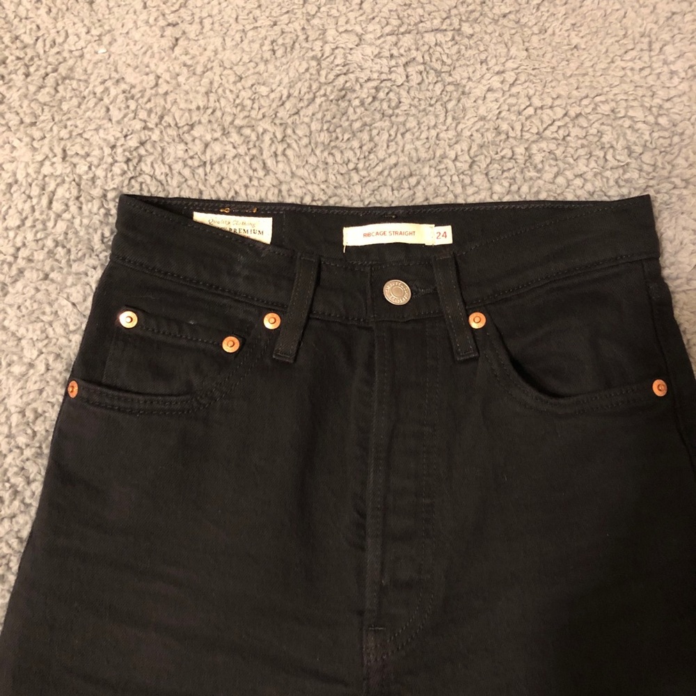 LEVIS RIBCAGE STRAIGHT ANKLE JEAN
